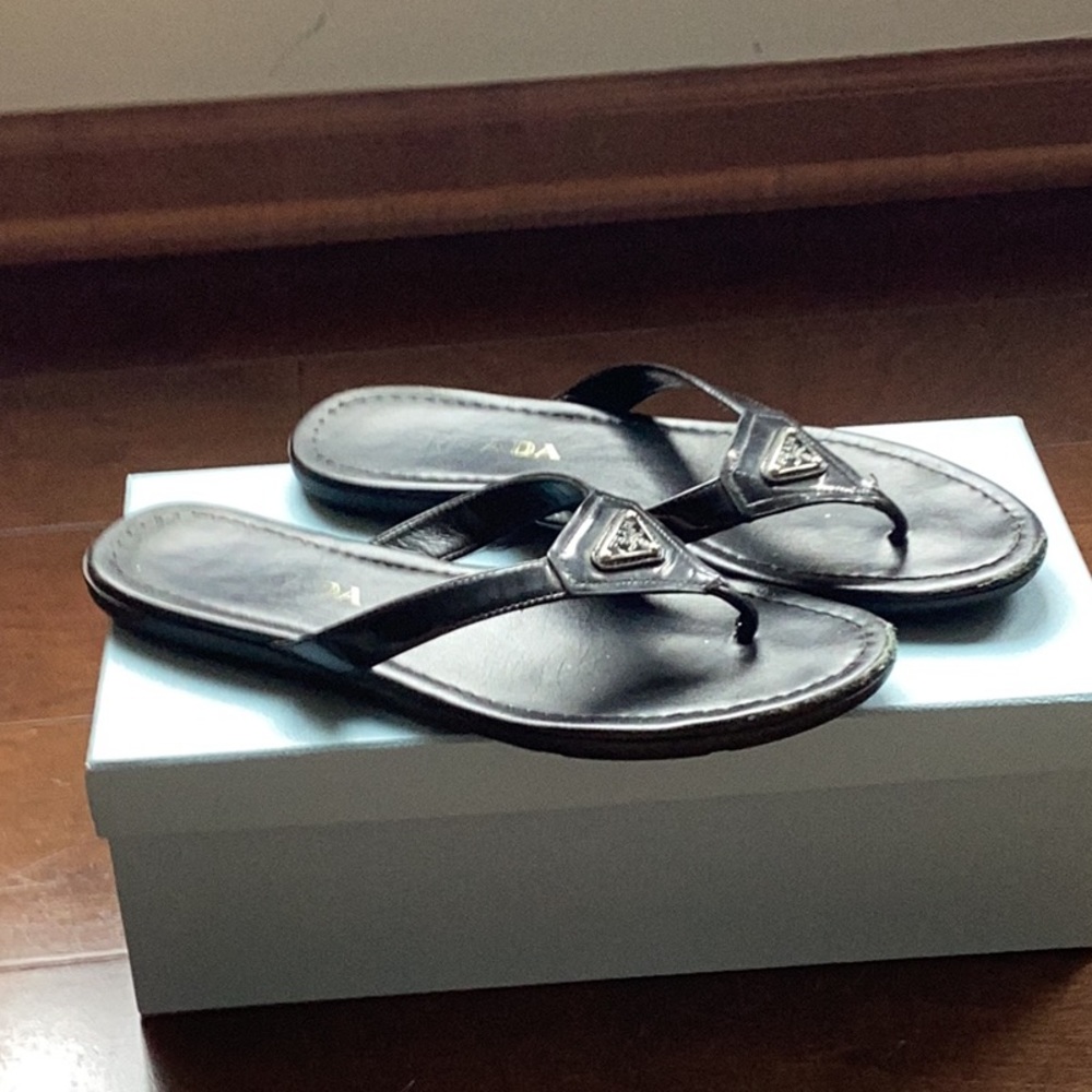Prada slides